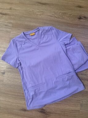 Set of lavender kecols scrubs straight leg